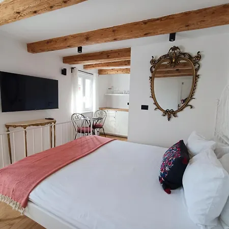 Apartment M&r Ii