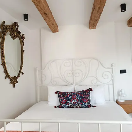 Apartment M&r Ii